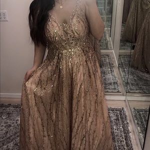 Size: 6 or a little bigger  Brand:Cinderella Divine  Used: 2 times